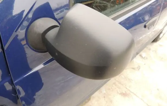 Renault Sandero I Manual wing mirror 