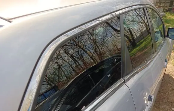 Mazda CX-7 Rear side window