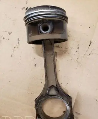 Volkswagen Golf III Piston with connecting rod 022198401 021198401B 021107065S