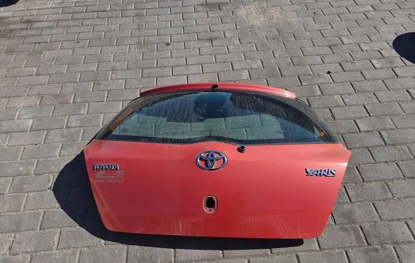 Toyota Yaris Tailgate/trunk/boot lid 