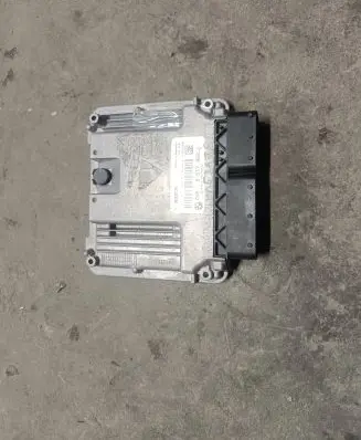 BMW 4 F36 Gran coupe Engine control unit/module 8517862 030536784 0281018502