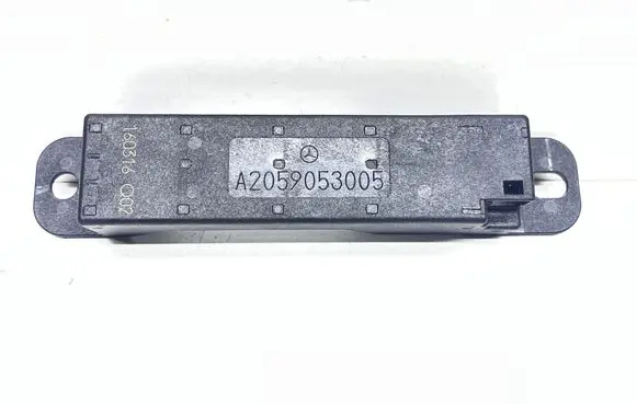 Mercedes-Benz C W205 Keyless (KESSY) go control unit/module A2059053005