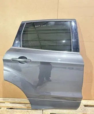 Ford Kuga II Rear door