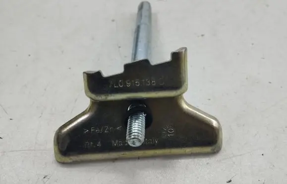 Porsche Cayenne (92A) Battery bracket 7L0915138