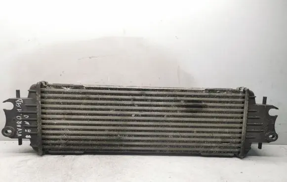 Opel Vivaro Intercooler radiator