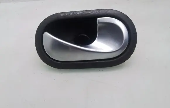 Renault Megane II Front door interior handle 8200028486