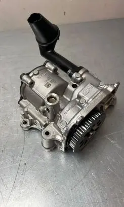 Volkswagen Multivan T6 Oil pump 04L145208P 141016