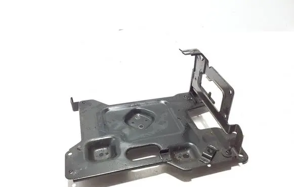 Other engine bay part