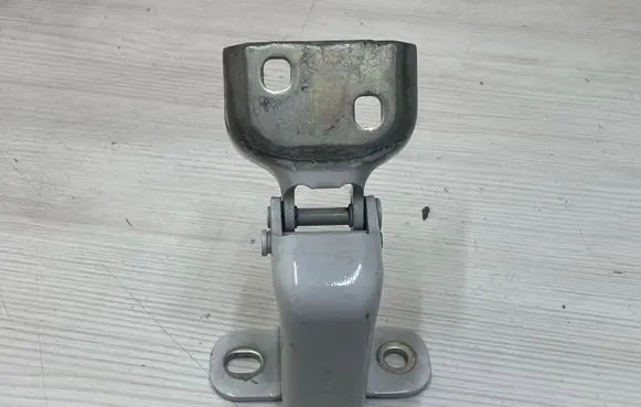 Renault Trafic III (X82) Front door upper hinge 804005400R