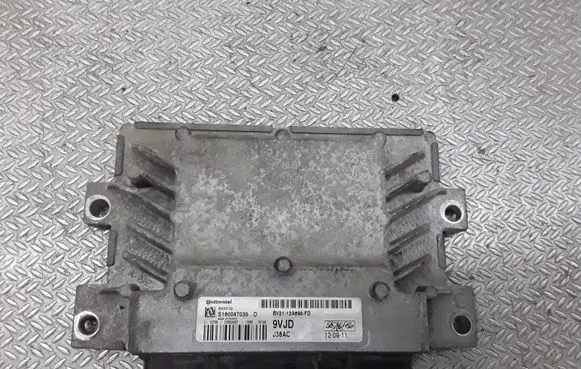 Ford Fiesta Engine control unit/module S180047035D BV2112A650FD