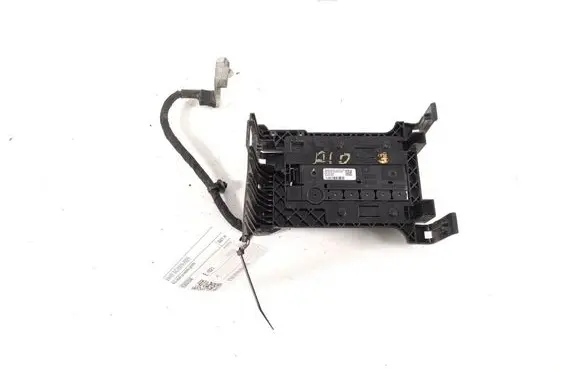 Other engine bay part
