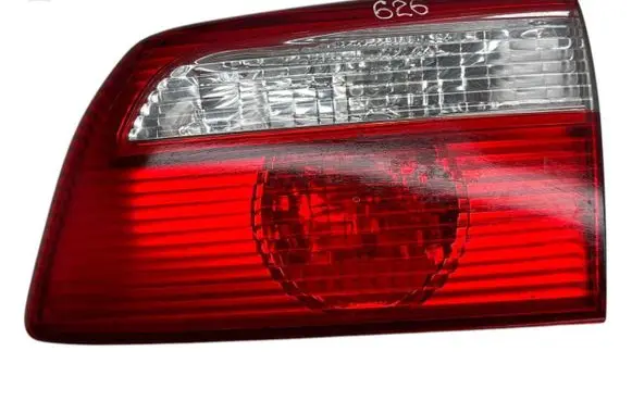 Mazda 626 Tailgate rear/tail lights P0662