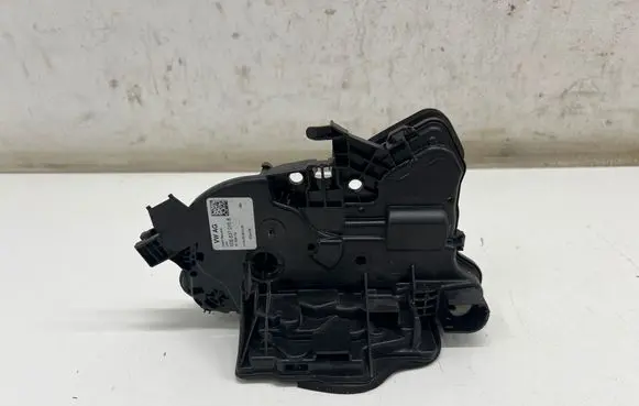 Volkswagen T-Cross Front door lock 10B837015B