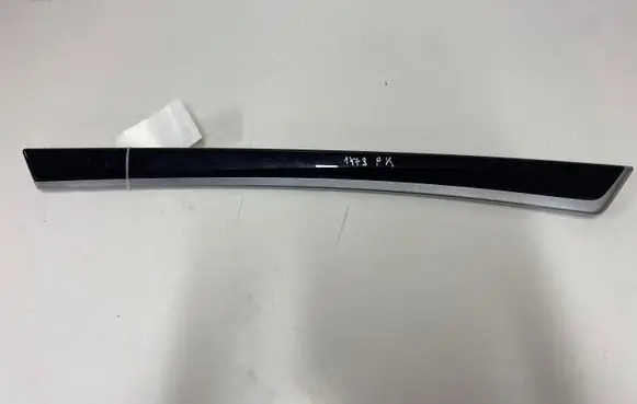 BMW 5 F10 F11 Front door trim bar 9171781