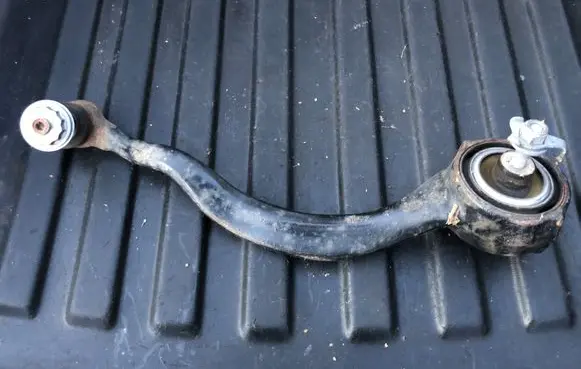 Land Rover Discovery 5 Front lower control arm/wishbone JPLA3C256BB EZB6A