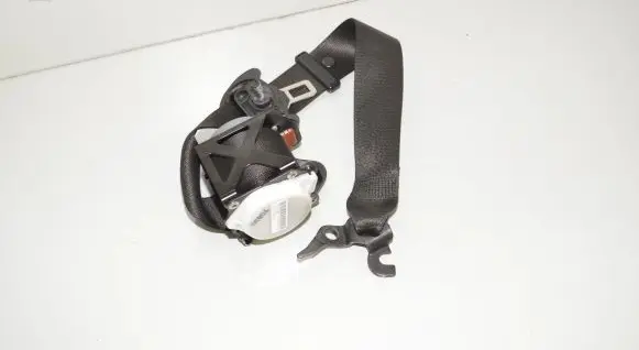 BMW X3 F25 Front seatbelt 7258432 72117258432