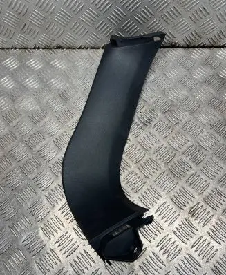 Hyundai Santa Fe Other trunk/boot trim element 817302W000