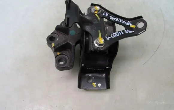 Suzuki SX4 S-Cross Gearbox mounting bracket 22K29