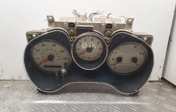 Toyota RAV 4 (XA20) Speedometer (instrument cluster) 838004A101