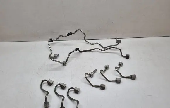 BMW 5 F10 F11 Fuel injector supply line/pipe