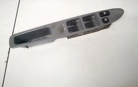 Toyota Avensis Verso Electric window control switch 8404044030 84040-44030