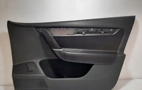 Volkswagen PASSAT B7 Front door card panel trim 3AB867410A