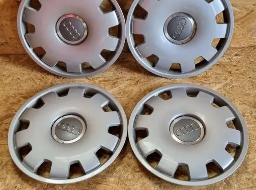 Audi A4 S4 B7 8E 8H R16 wheel hub/cap/trim 4B0601147D