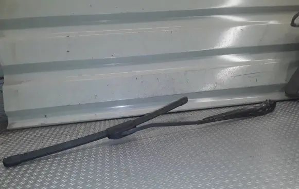 Ford Explorer Windshield/front glass wiper blade 