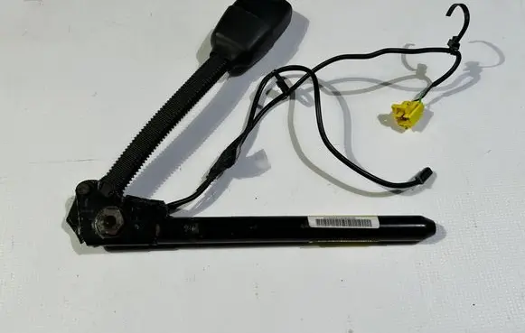 Chevrolet Corvette C6 Front seatbelt 1t3006hpe