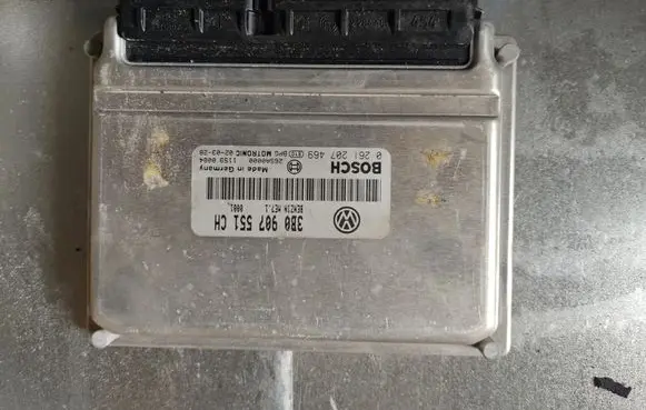 Skoda Superb B5 (3U) Engine control unit/module ECU 3B0907551CH