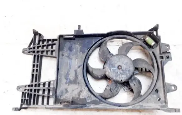 Fiat Punto (188) Radiator cooling fan shroud
