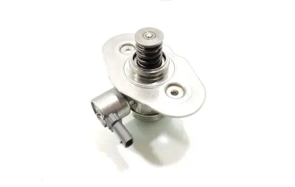 BMW 2 F22 F23 Fuel injection high pressure pump 7636881