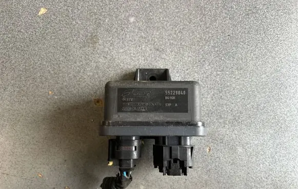 Fiat Doblo Glow plug pre-heat relay 55229840