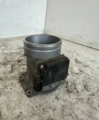 Audi A4 S4 B5 8D Mass air flow meter 037906461B