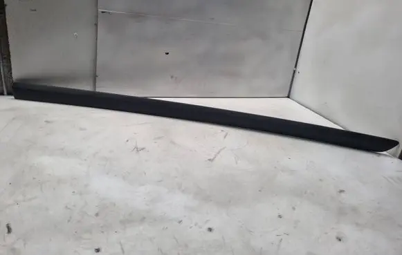 Volvo V50 Front door trim (molding) 08620165