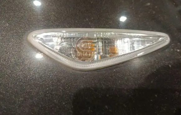 Mazda 6 Front fender indicator light