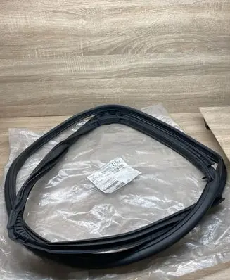 Jeep Wrangler Front door rubber seal 68271725AE 68271725 68271725A