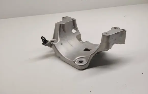 Volvo V60 Generator/alternator bracket 31480101 BQ3EA