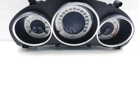 Mercedes-Benz E W212 Speedometer (instrument cluster) A2129007329 2129017208 2129020510