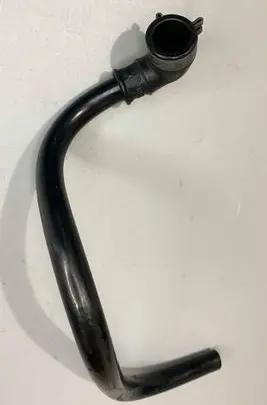 Mercedes-Benz W123 Breather hose/pipe 6170160281