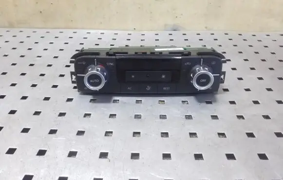 Volkswagen Touareg II Climate control unit 7P6907040BA