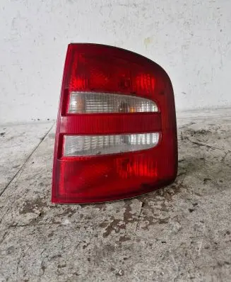 Skoda Fabia Mk1 (6Y) Rear/tail lights 6Y9945111B 6Y9945096B YU3X13404AA