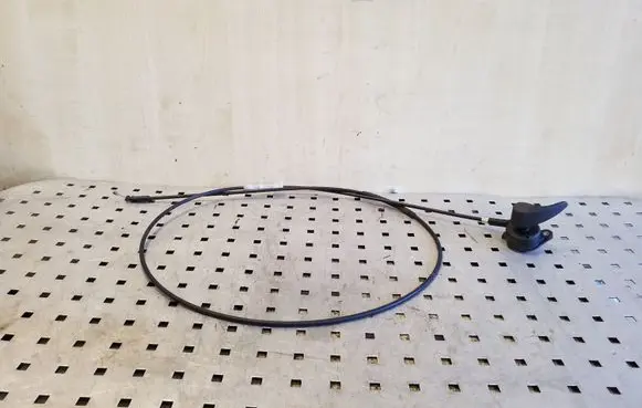 Renault Megane III Engine bonnet/hood lock release cable 