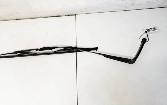 Audi A4 S4 B5 8D Front wiper blade arm 8d1955407