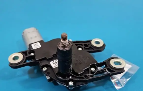Volkswagen PASSAT B8 Rear window wiper motor 5G0955711A IMPRK1570766