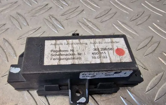 Audi A8 S8 D3 4E Door control unit/module 36129658