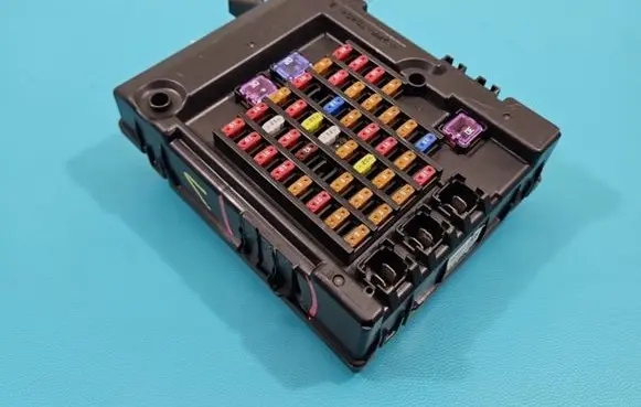 Isuzu D-Max Central body control module 8975428602 IMPRK1406516