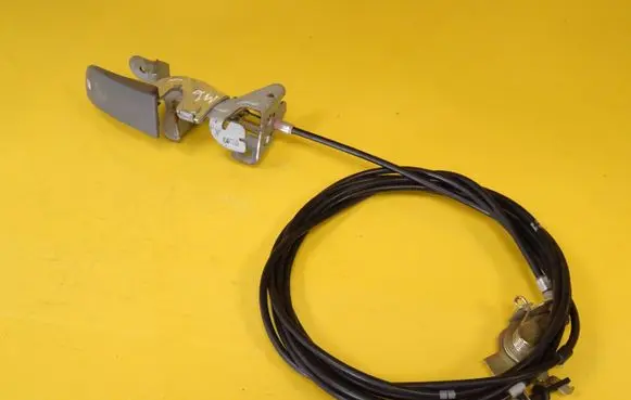 Mazda 6 Fuel cap flap release cable 