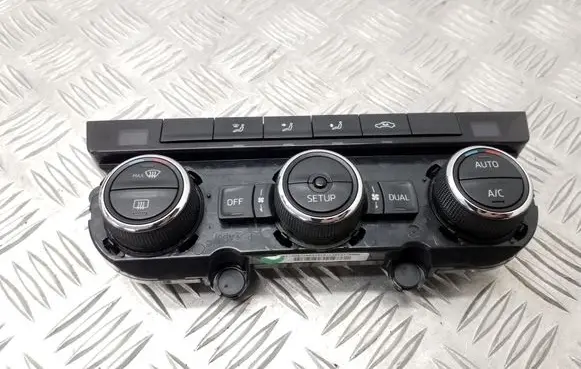Skoda Octavia Mk3 (5E) Climate control unit 5E0907044