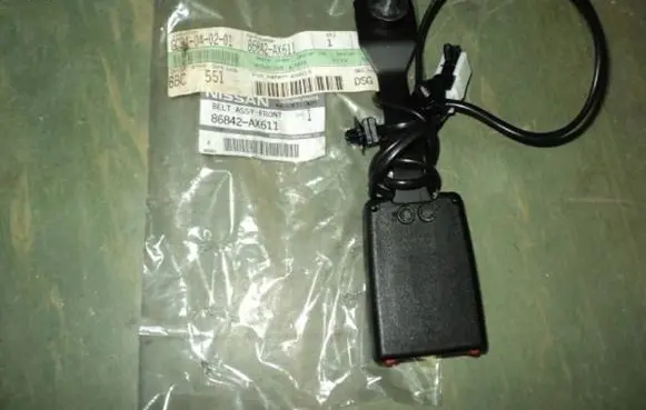 Nissan Micra C+C Front seatbelt buckle 86842AX611